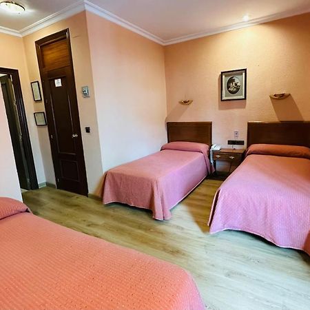 Hotel Los Castanos 아레세나 외부 사진