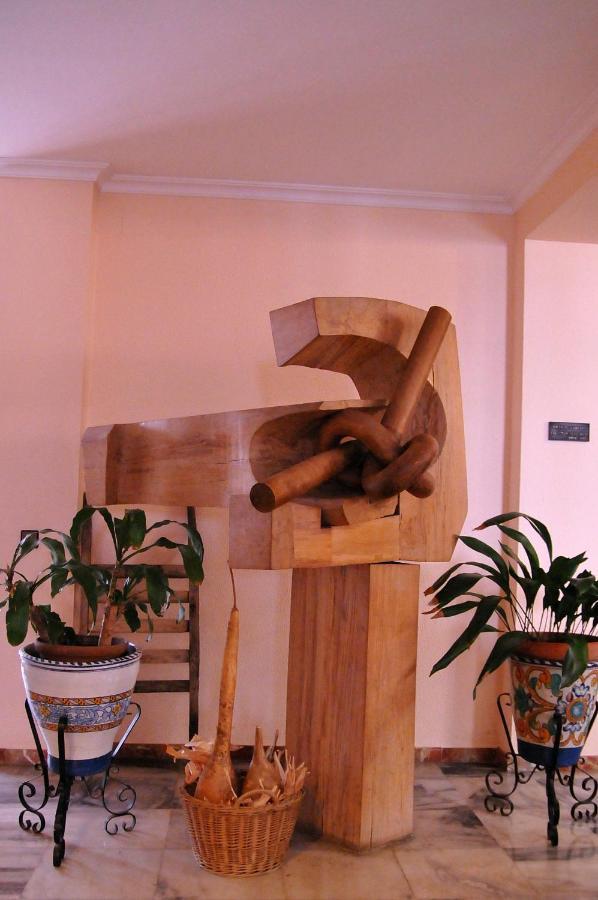 Hotel Los Castanos 아레세나 외부 사진