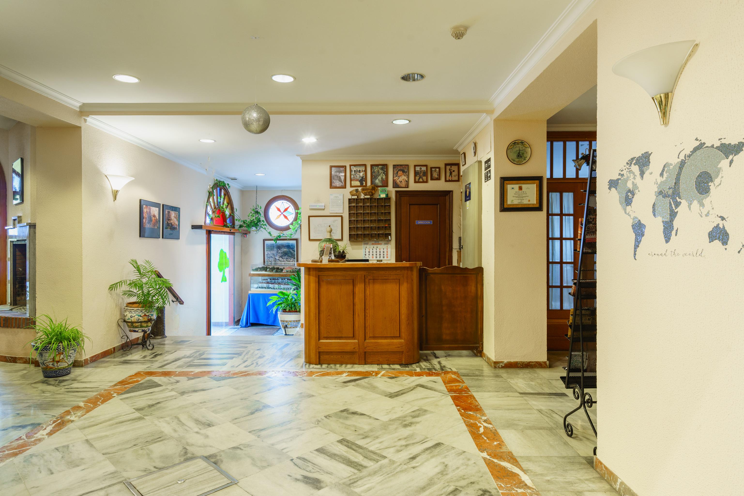 Hotel Los Castanos 아레세나 외부 사진
